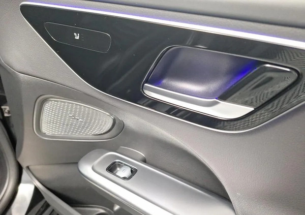 Mercedes-Benz Klasa C cena 259900 przebieg: 7000, rok produkcji 2023 z Wrocław małe 277